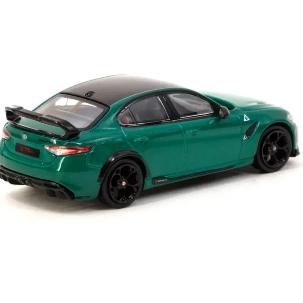 Alfa Romeo Giulia GTAm - Grön - GLOBAL64 - Tarmac - 1:64
