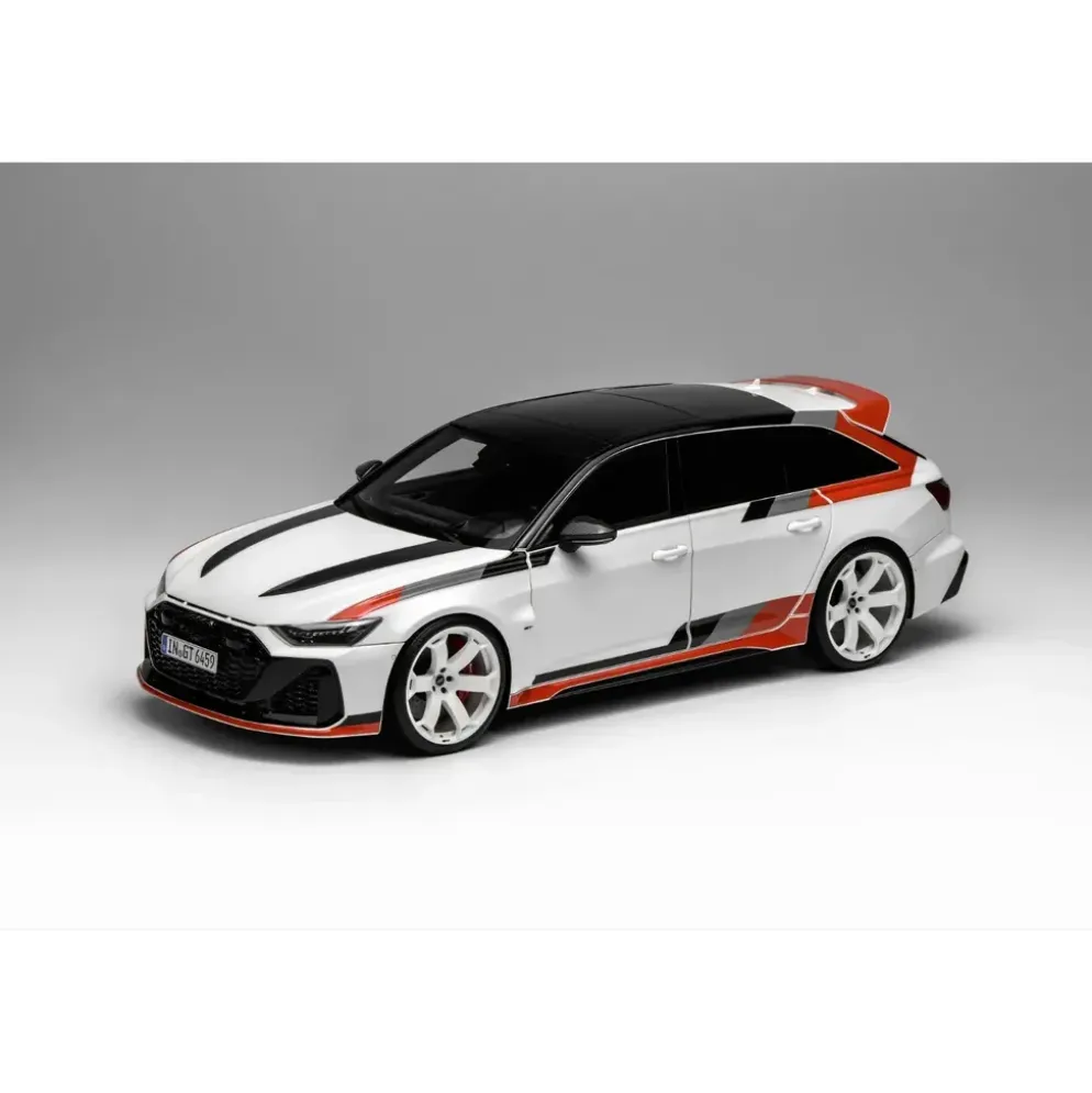 Audi RS 6 Avant GT (C8) - Arkona White - Motorhelix - 1:18