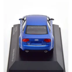 Audi RS4 2004 - Blå - 1:43 - Minichamps