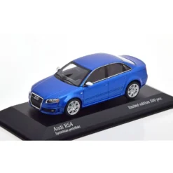 Audi RS4 2004 - Blå - 1:43 - Minichamps