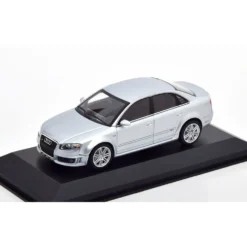 Audi RS4 - 2004 - Silver - Minichamps - 1:43