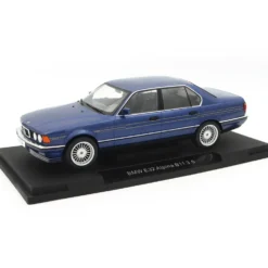 BMW E32 Alpina B11 3.5 - Mörkblå - 1992 - MCG - 1:18