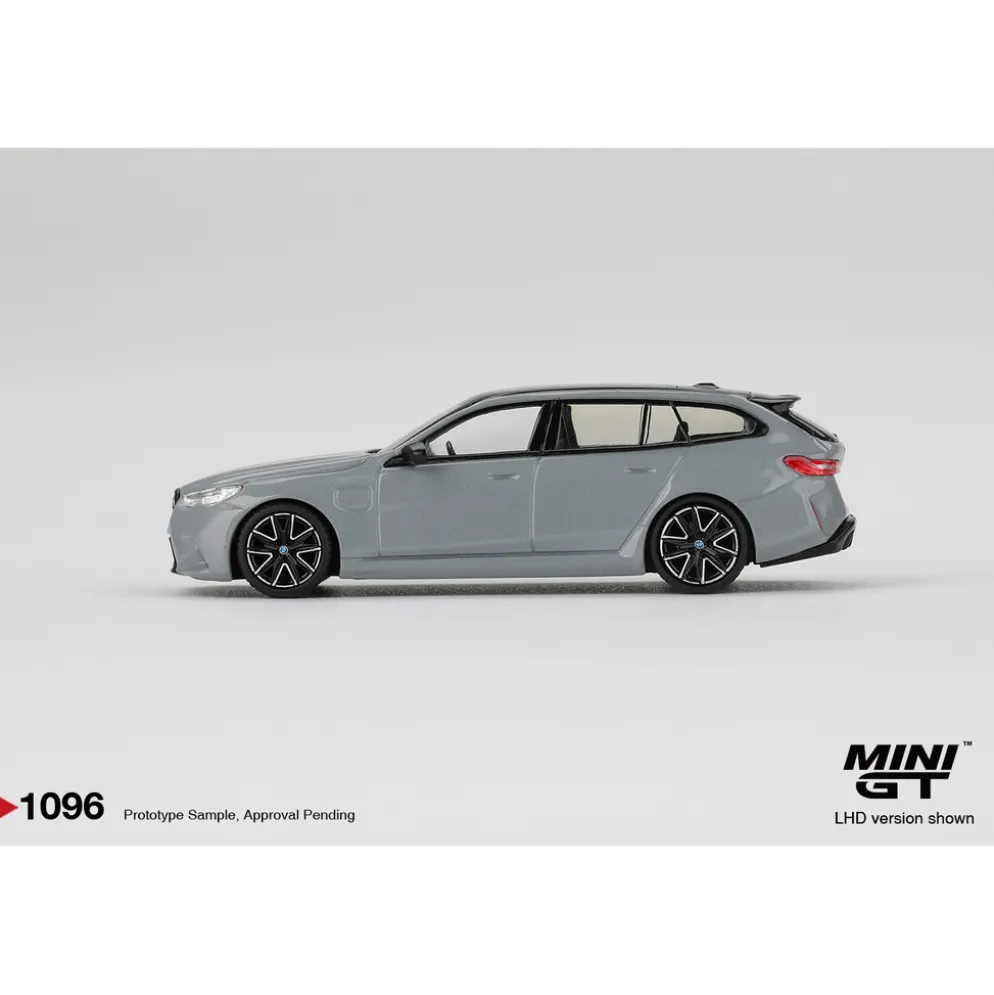 BMW M5 Touring Brooklyn Grey Metallic - Grå - 1096 - Mini GT - 1:64