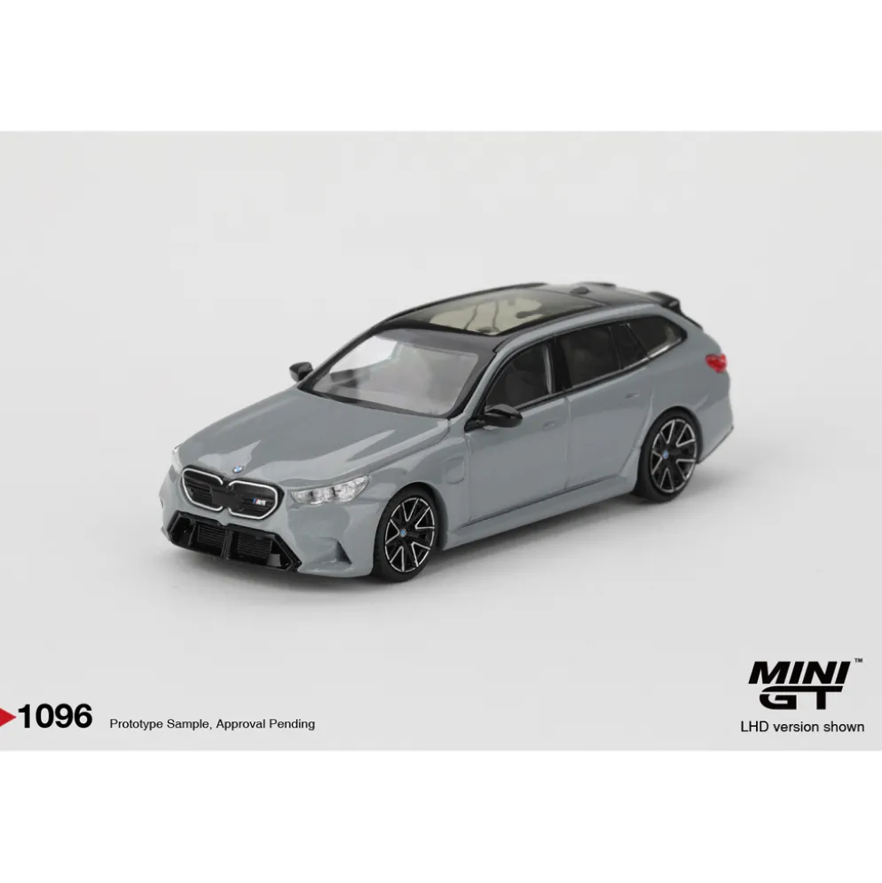 BMW M5 Touring Brooklyn Grey Metallic - Grå - 1096 - Mini GT - 1:64