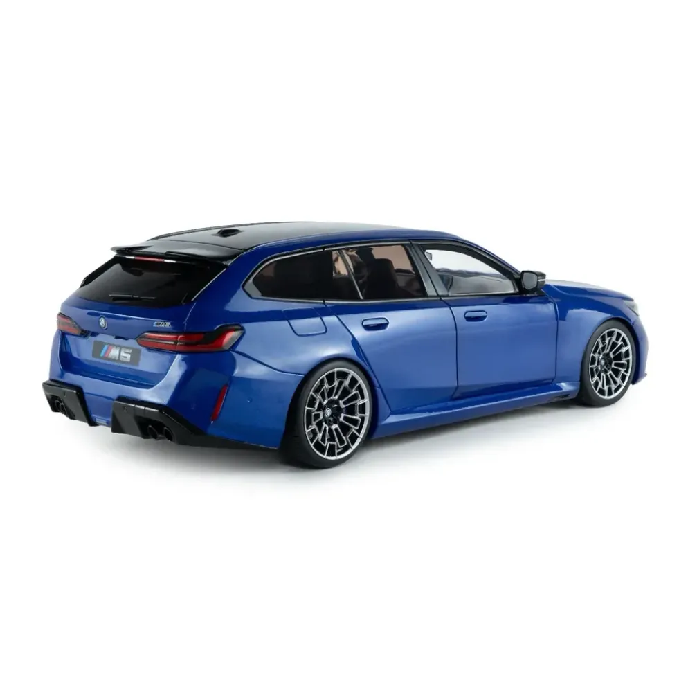 BMW M5 Touring (G99) - 2024 - Blå - Solido - 1:18