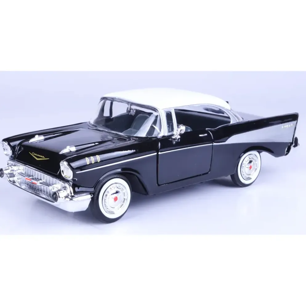 1957 Chevy Bel Air - Svart / Vit - Motormax - 1:24