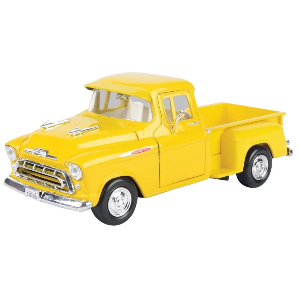 1957 Chevy 3100 Stepside - Gul - Motormax - 1:24