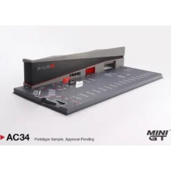 Diorama: Nissan Motorsports & Customizing Co - Nismo - 1:64