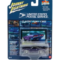 1970 Dodge Challenger R/T - Lila - Johnny Lightning - 1:64