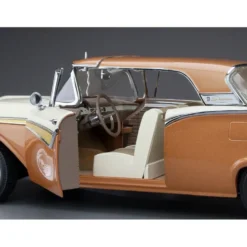 1957 Ford Fairlane 500 Skyliner - Brons / Vit - Sun Star - 1:18