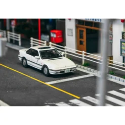 Honda Prelude (BA4) - Vit - Tarmac Works x J-Collection - 1:64
