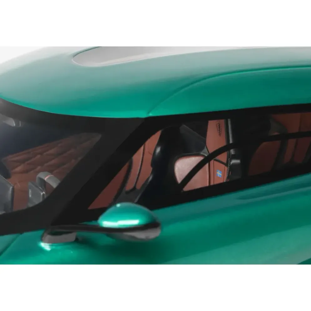 Koenigsegg Gemera - 2024 - Racing Green - GT Spirit - 1:18