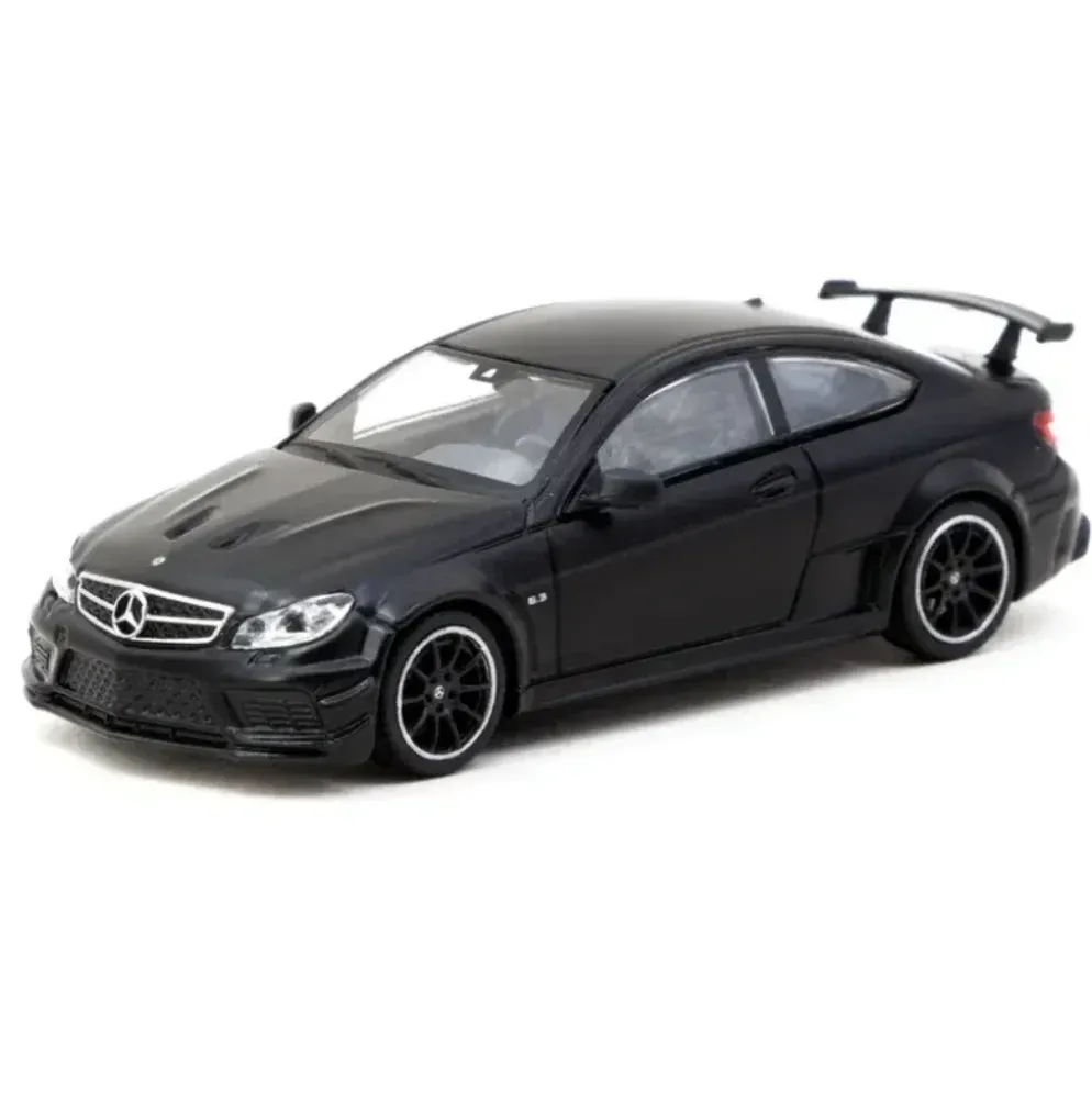 MB C 63 AMG Coupé Black Series - Svart - Tarmac - 1:64