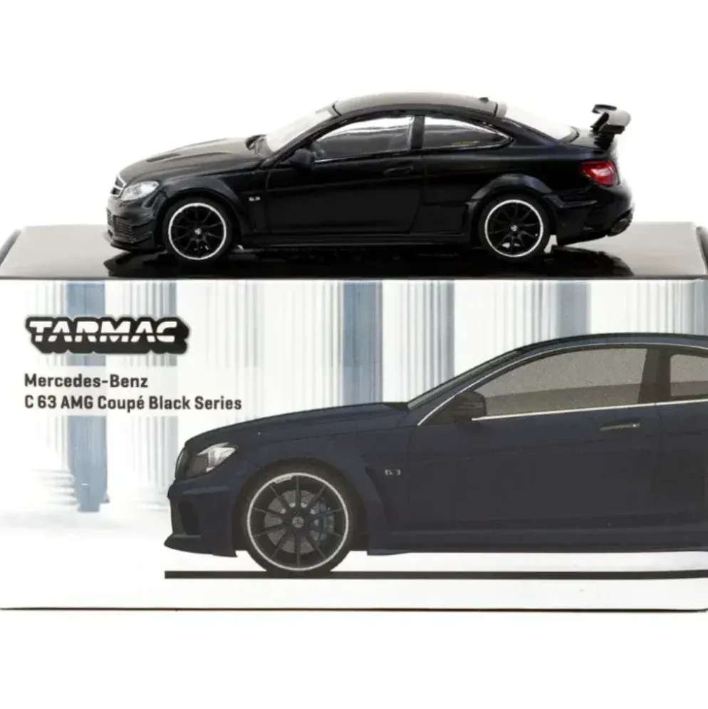 MB C 63 AMG Coupé Black Series - Svart - Tarmac - 1:64