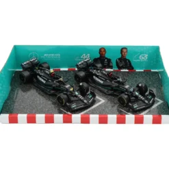 Mercedes-AMG W14 2-pack Hamilton + Russell - Bburago - 1:43