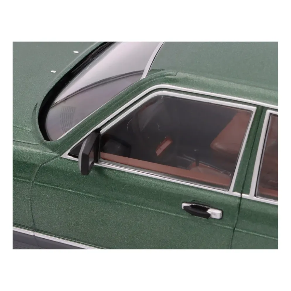 Mercedes-Benz S-Class (W126) - Mörkgrön metallic - 1979 - MCG - 1:18