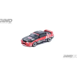 Nissan Skyline GT-R (R32) #2 STP - Svart/Röd - Inno64 - 1:64