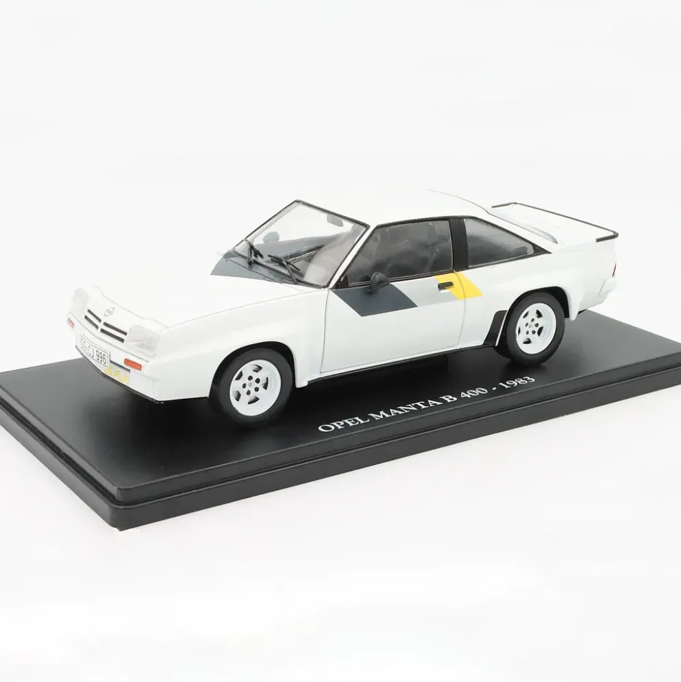 Opel Manta B 400 - 1983 - SKADAD VITRIN - 1:24