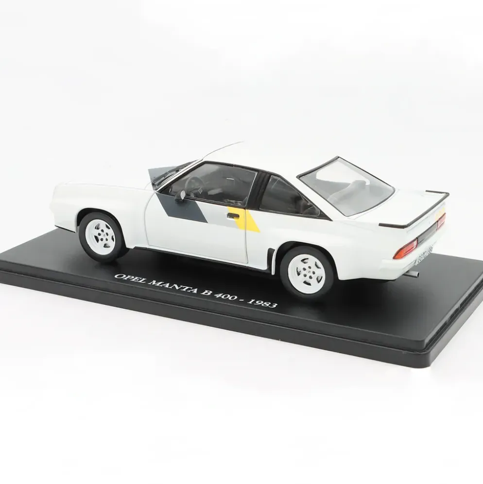 Opel Manta B 400 - 1983 - SKADAD VITRIN - 1:24