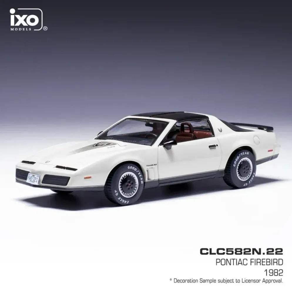 Pontiac Firebird - 1982 - Vit - Ixo Models - 1:43