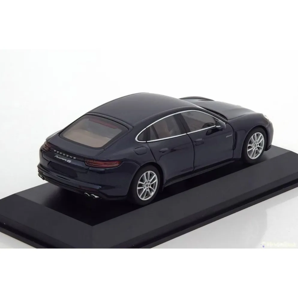 Porsche Panamera 4S Diesel - 2016 - Blå - Herpa - 1:43