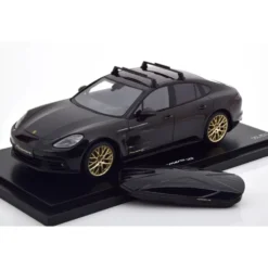 Porsche Panamera - Svart - 2019 - Spark - 1:18