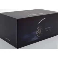 Porsche Panamera - Svart - 2019 - Spark - 1:18