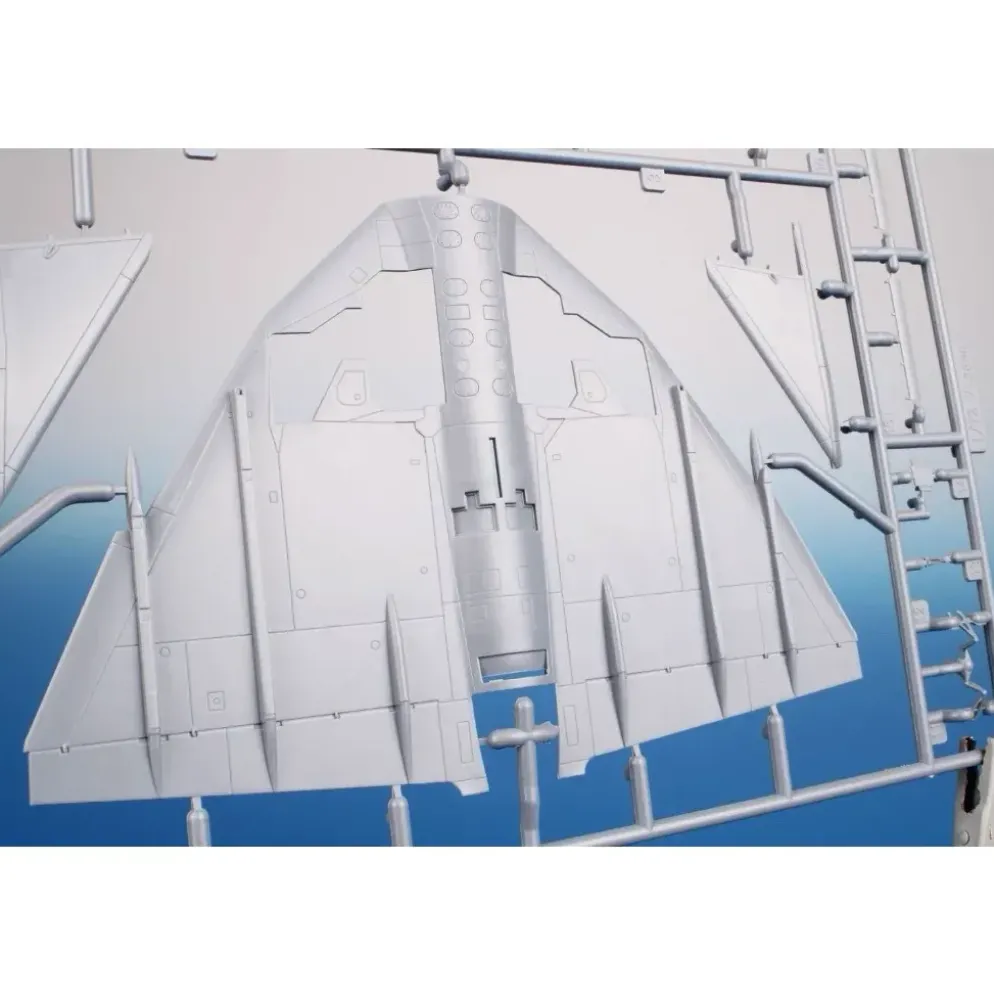 SAAB AJ-37 Viggen "Show Must Go On" - SH72497 - Special Hobby - 1:72