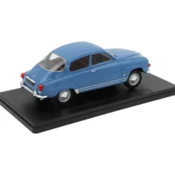 SKADAD VITRIN - Saab 96 V4 - Blå - 1:24