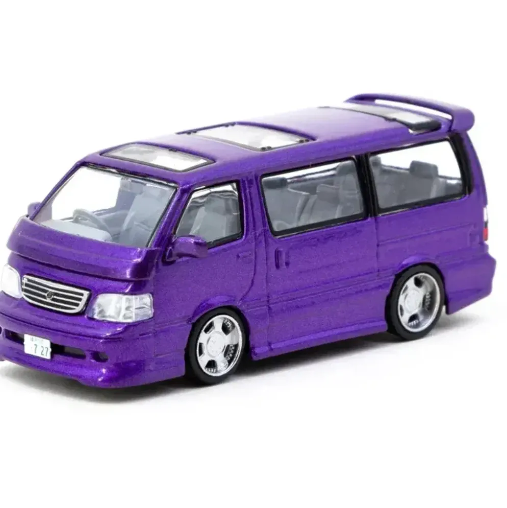 Toyota HiAce Wagon Custom - Lila - ROAD64 - Tarmac - 1:64