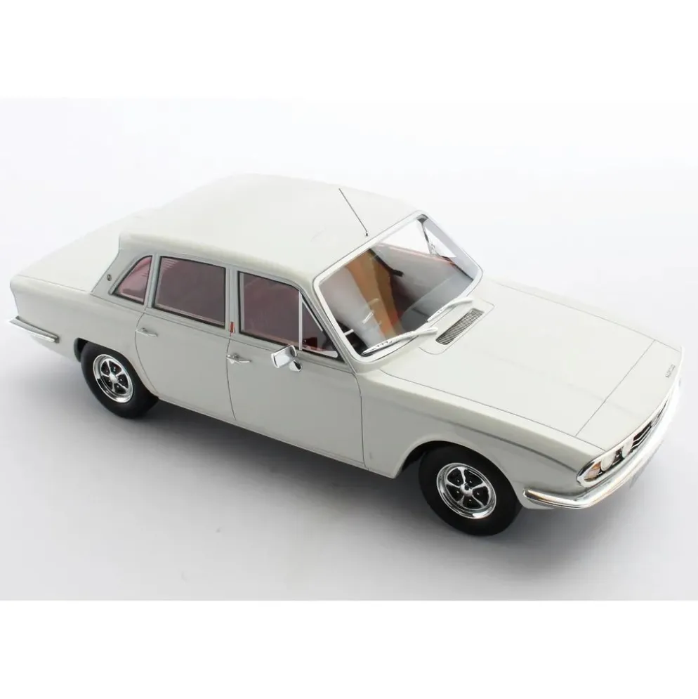 Triumph 2500 P.I. - 1969 - Vit - Cult Scale Models - 1:18