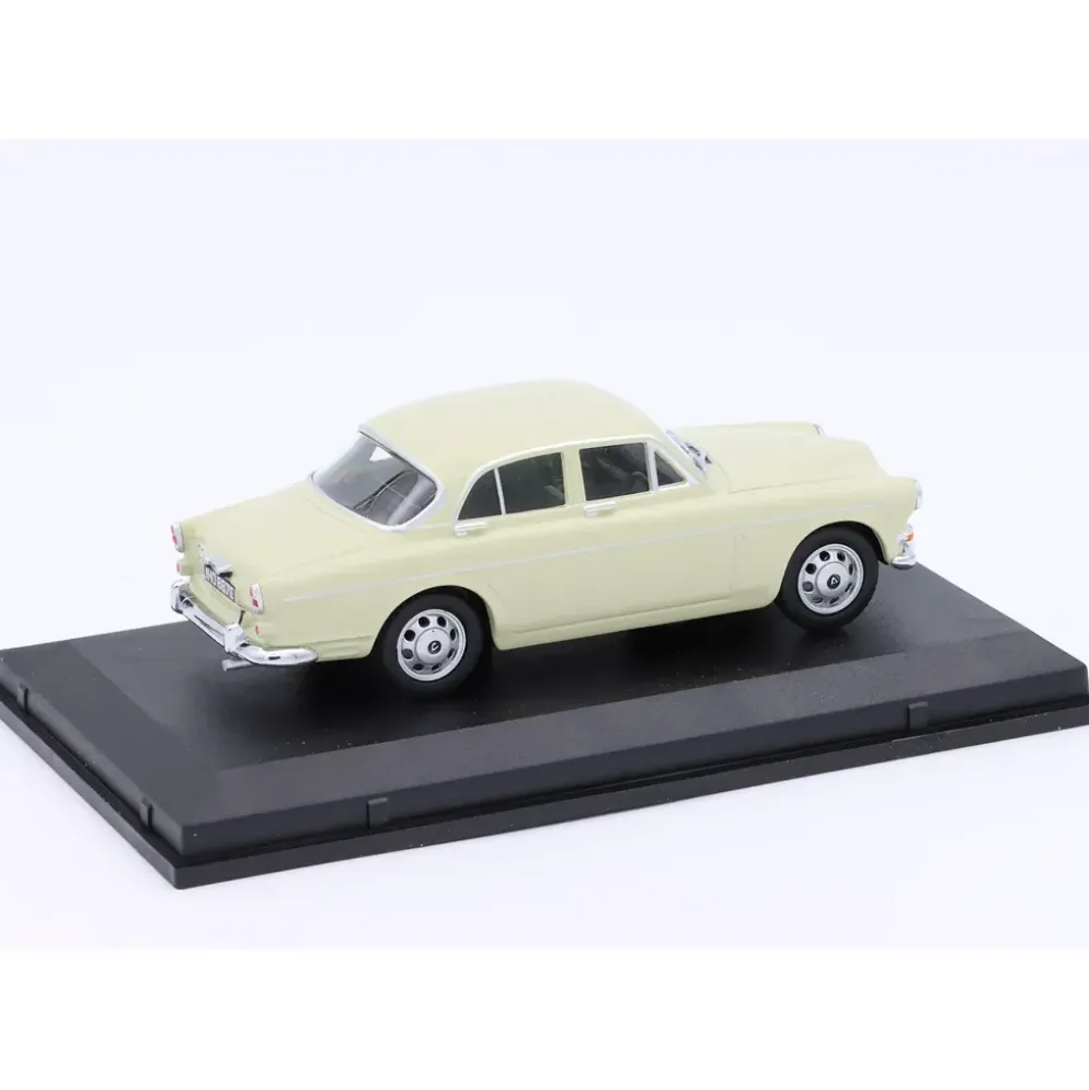 Volvo Amazon - Ljusgrön - Oxford - 1:43