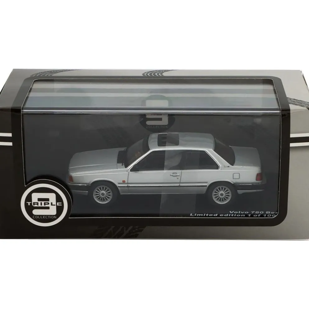 Volvo 780 Bertone - 1977 - Silver - Triple9 - 1:43
