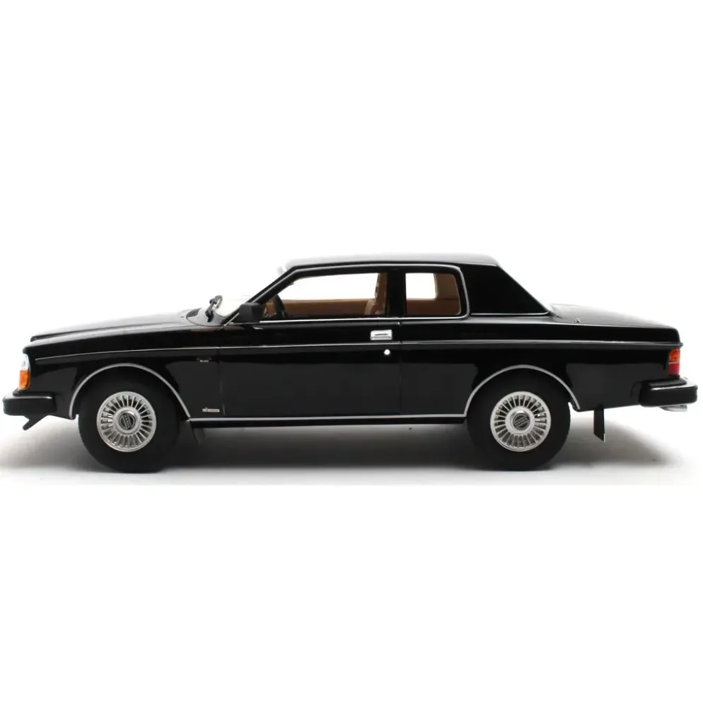 Volvo 262C Bertone - 1981 - Svart - Cult Scale Models - 1:18