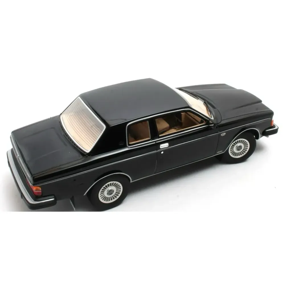 Volvo 262C Bertone - 1981 - Svart - Cult Scale Models - 1:18