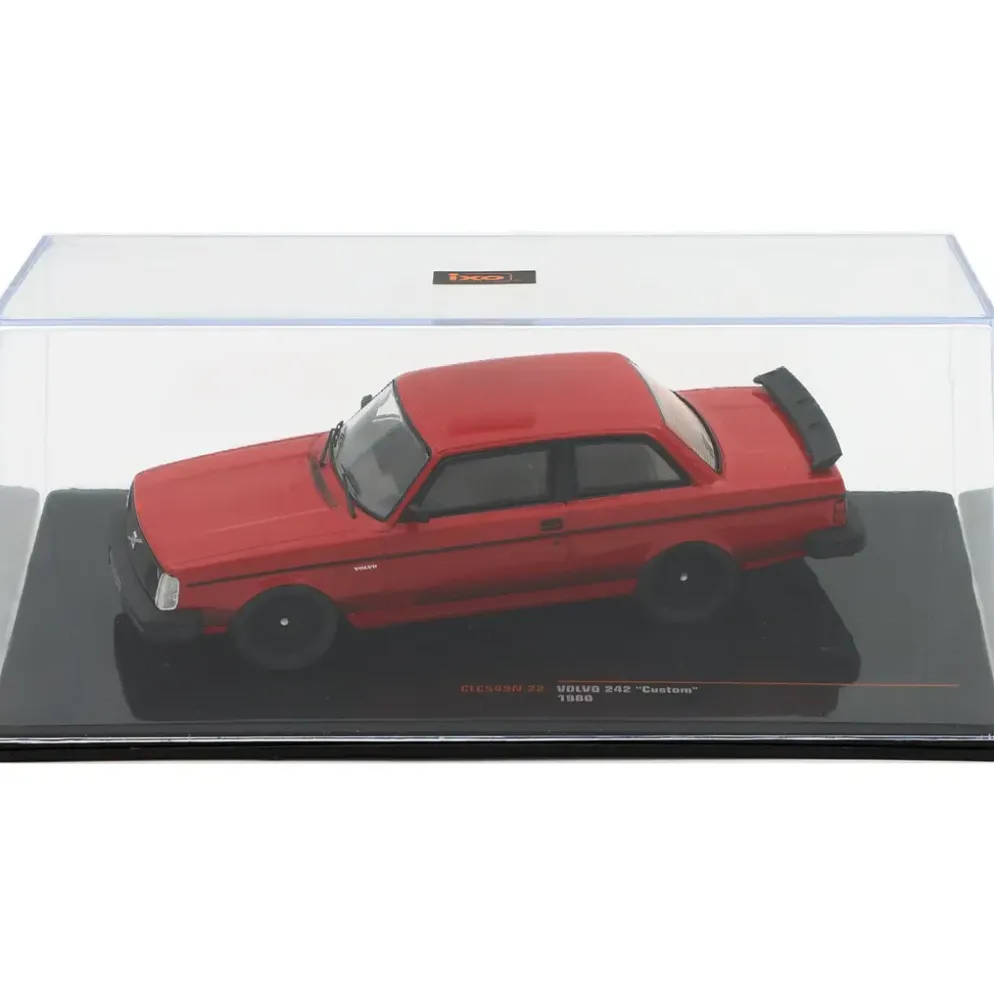 Volvo 242 - Custom - Turbo - 1980 - Röd - Ixo Models - 1:43