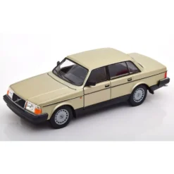Volvo 240 GL guld - Modellbil från Welly 1:24