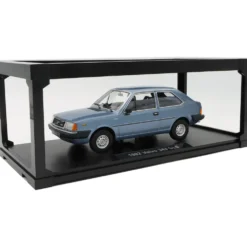 Volvo 343 GLS - Blå - 1982 - Triple9 Collection - 1:18