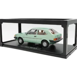 Volvo 343 GLS - Ljusgrön - 1982 - Triple9 Collection - 1:18