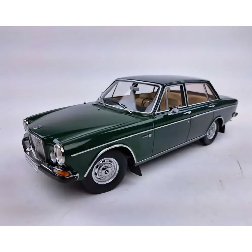 1970 Volvo 164 - Grön - Triple9 - 1:18