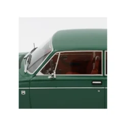 Volvo 142 - Mörkgrön - 1973 - MCG - 1:18