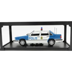 Volvo 850 - Polis Stockholm - Triple9 Collection - 1:18
