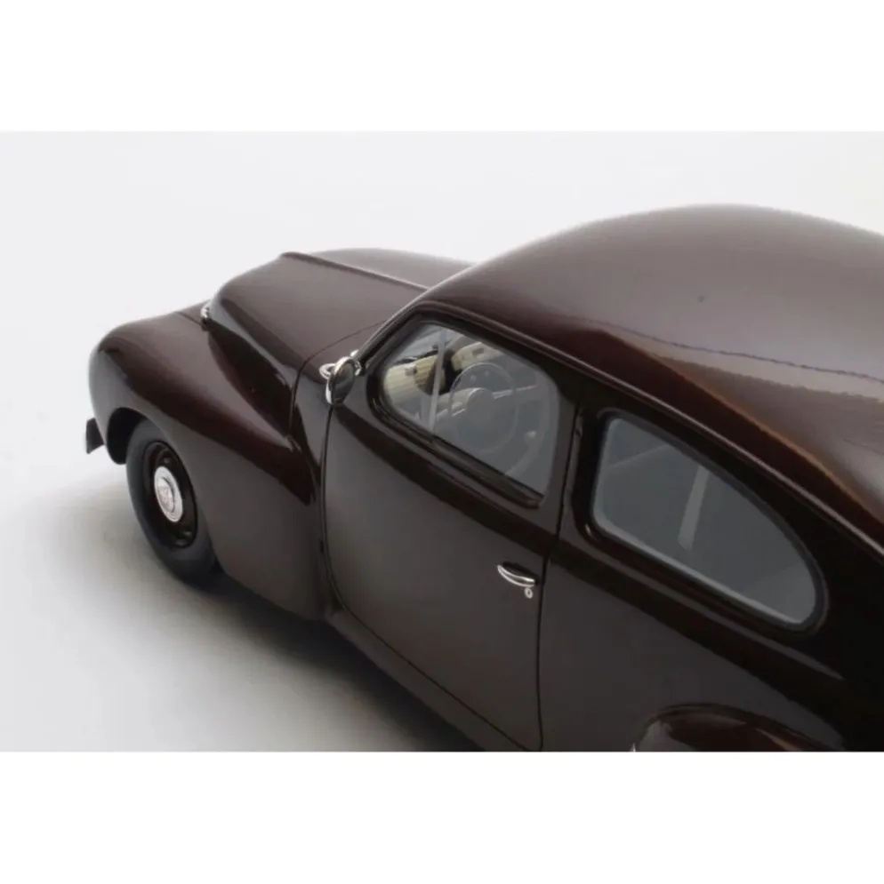 Volvo PV444 - 1952 - Rödbrun - Cult Scale Models - 1:18