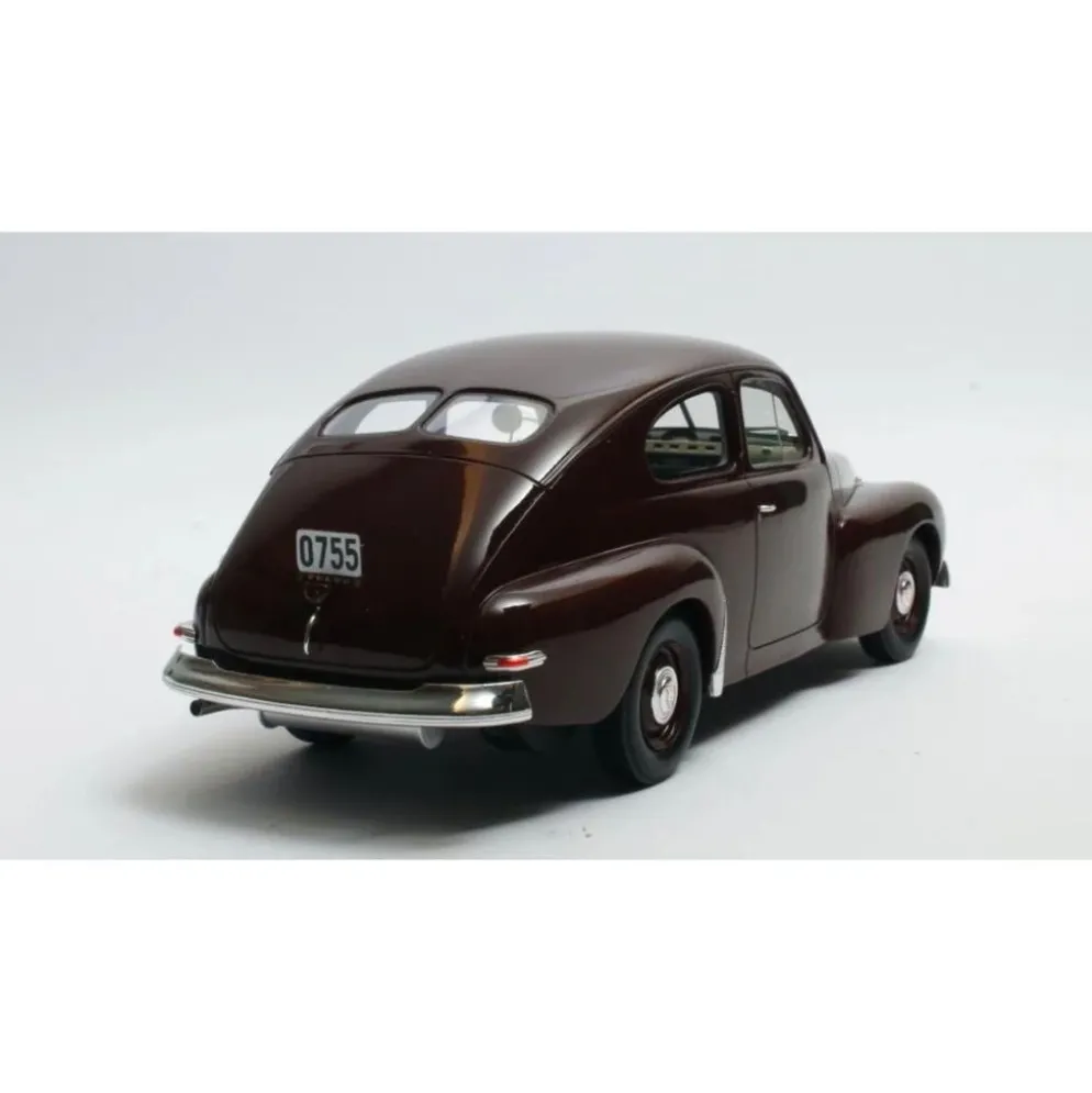 Volvo PV444 - 1952 - Rödbrun - Cult Scale Models - 1:18