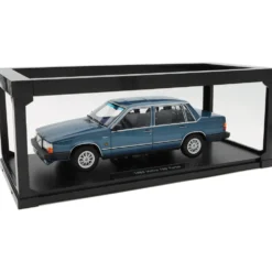 Volvo 760 Turbo - 1985 - Blå - Triple9 Collection - 1:18