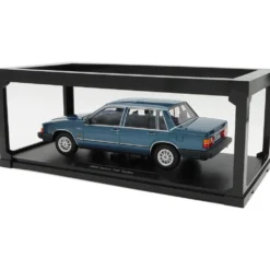 Volvo 760 Turbo - 1985 - Blå - Triple9 Collection - 1:18