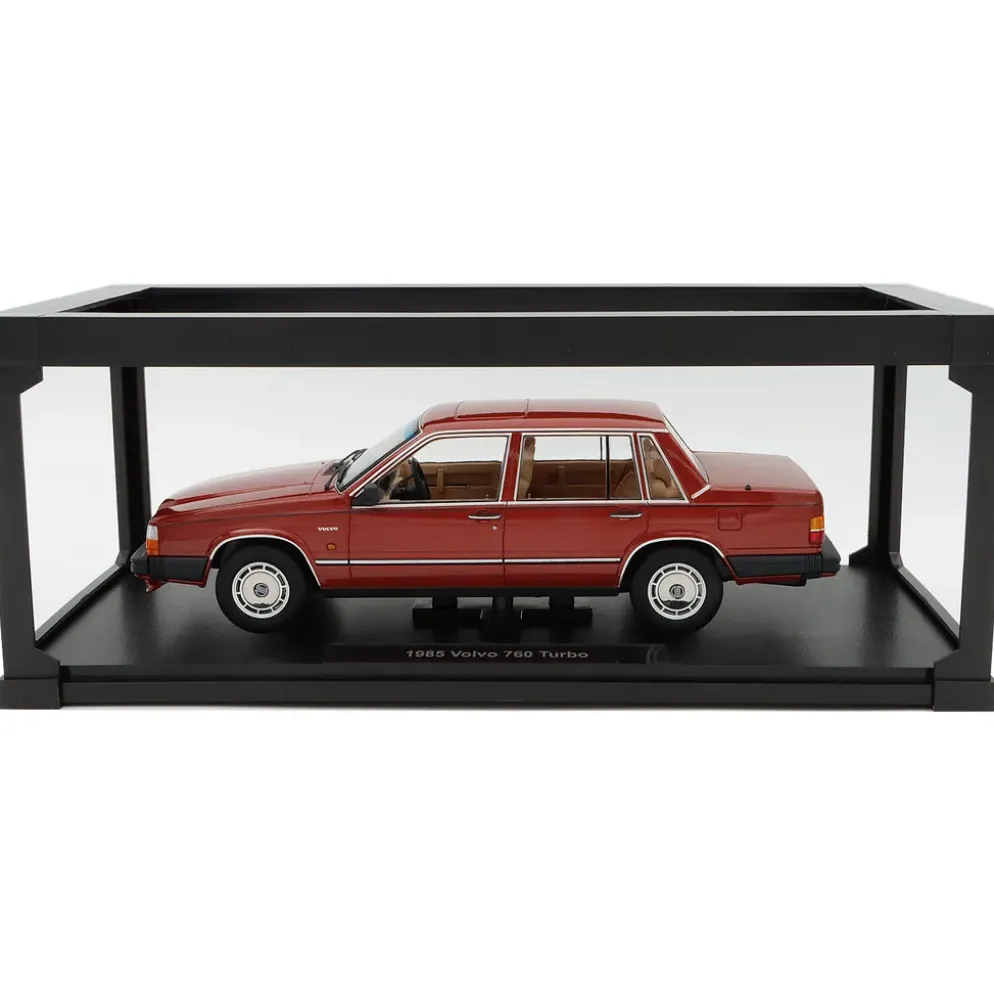 Volvo 760 Turbo - 1985 - Mörkröd - Triple9 Collection - 1:18