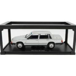 Volvo 760 Turbo - 1985 - Silver - Triple9 Collection - 1:18