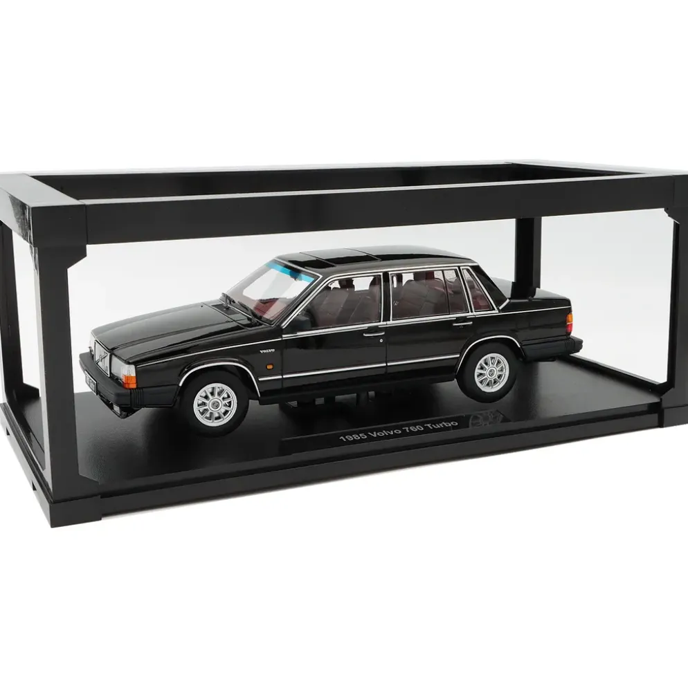 Volvo 760 Turbo - 1985 - Svart - Triple9 Collection - 1:18