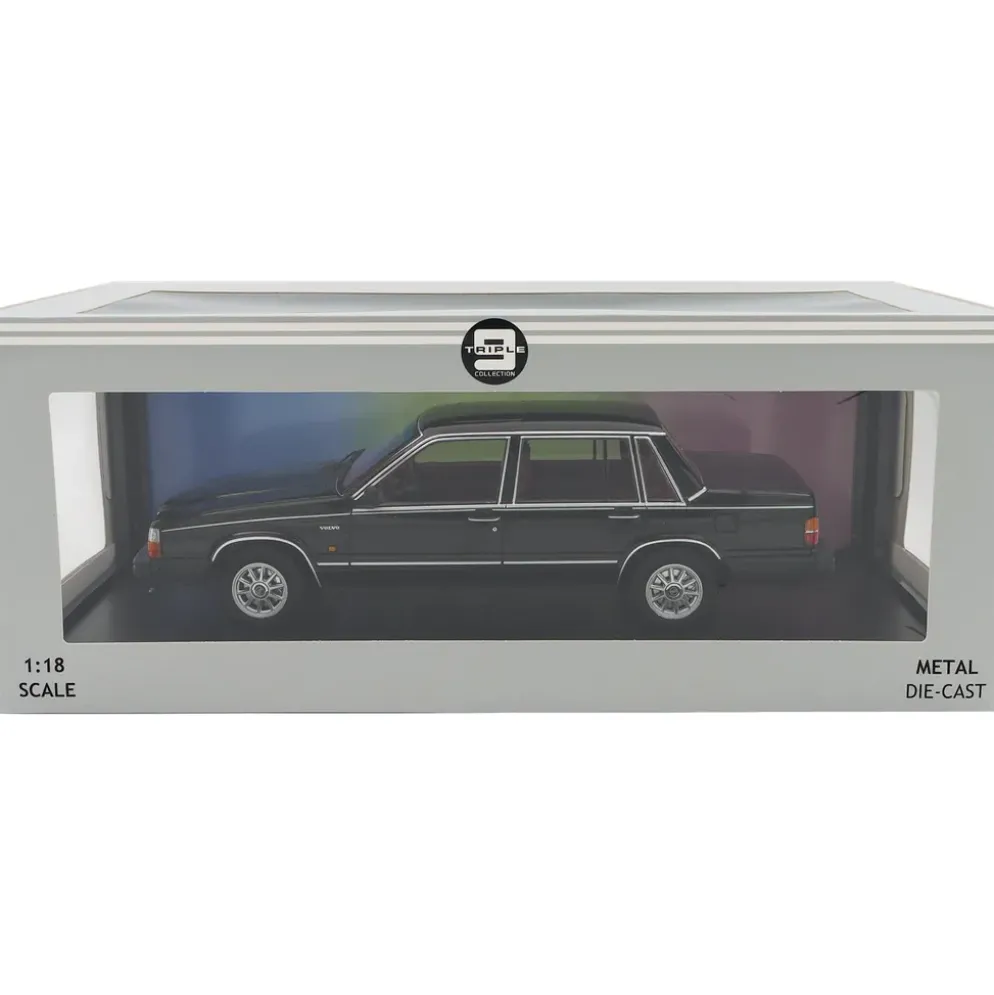 Volvo 760 Turbo - 1985 - Svart - Triple9 Collection - 1:18